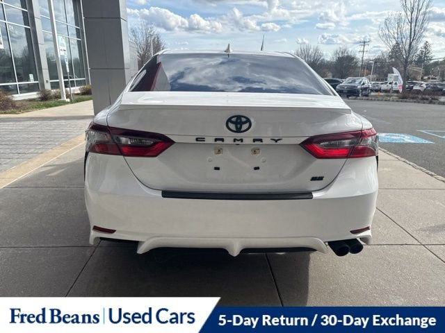 Used 2024 Toyota Camry SE w/ Cold Weather Package image 11