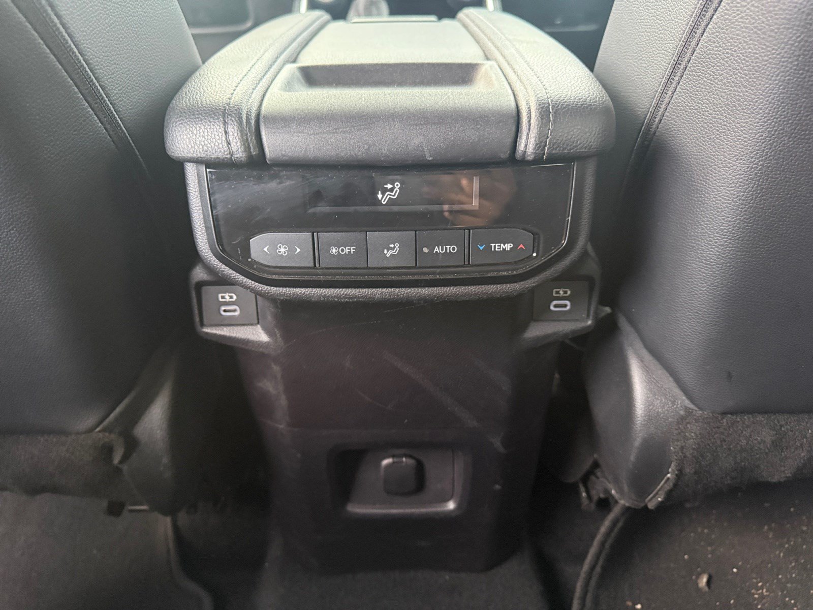 Used 2025 Toyota Grand Highlander AWD image 30