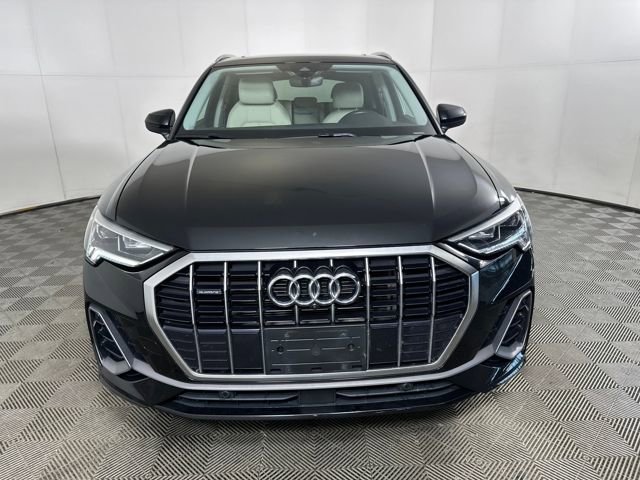Used 2022 Audi Q3 2.0T Premium Plus w/ Premium Plus Package image 8