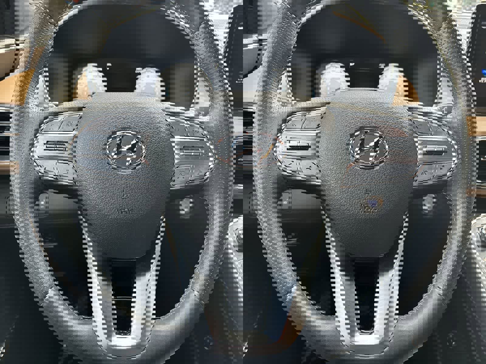 Used 2023 Hyundai Santa Fe Calligraphy w/ Cargo Package image 11