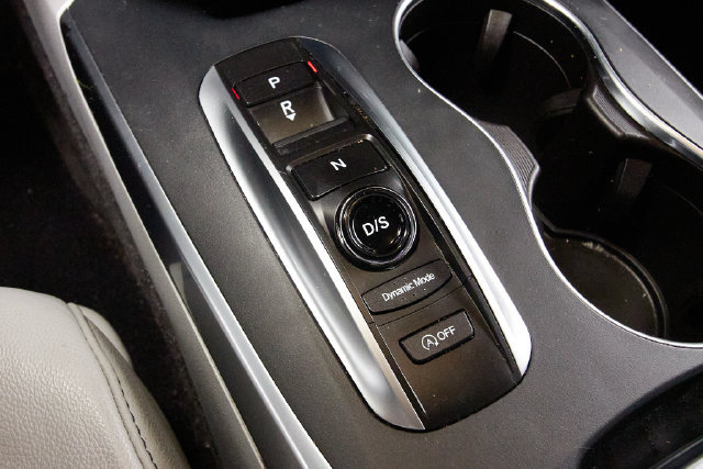 Used 2020 Acura MDX w/ Technology Package AWD/4WD image 11