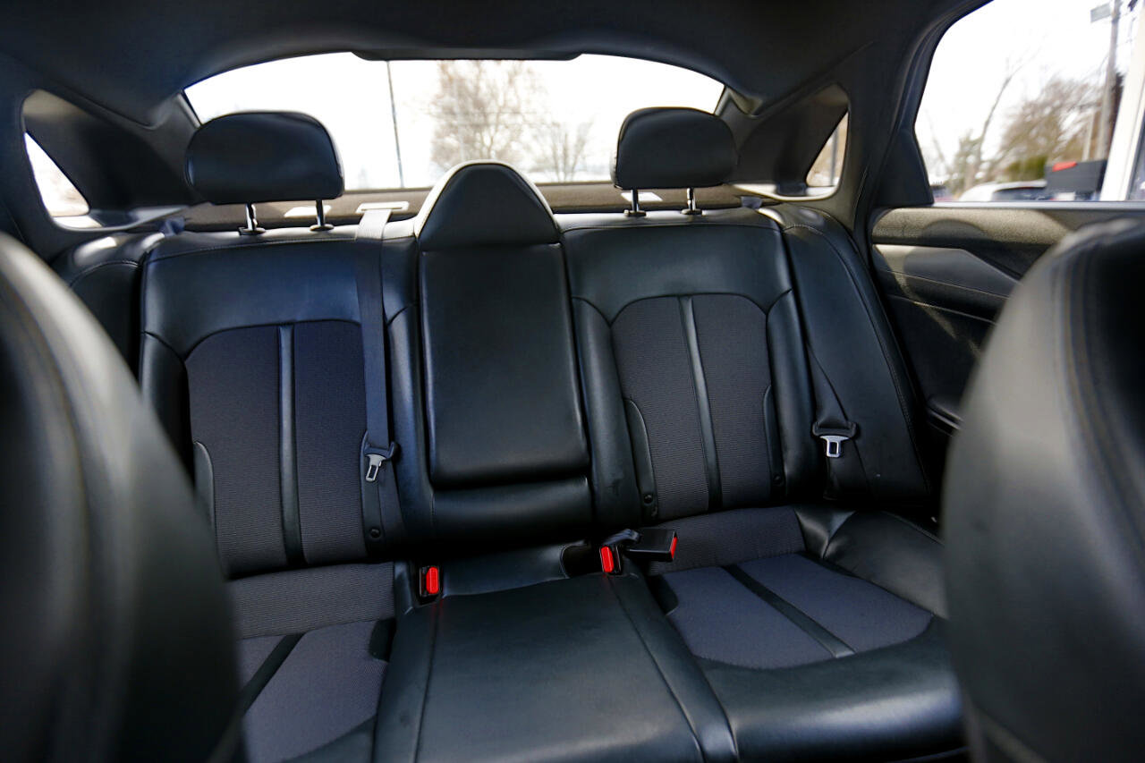 Used 2022 Kia K5 GT-Line FWD image 12