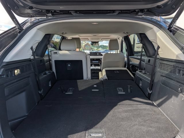Used 2024 MAZDA CX-90 Plug-In Hybrid w/ Preferred AWD/4WD image 10