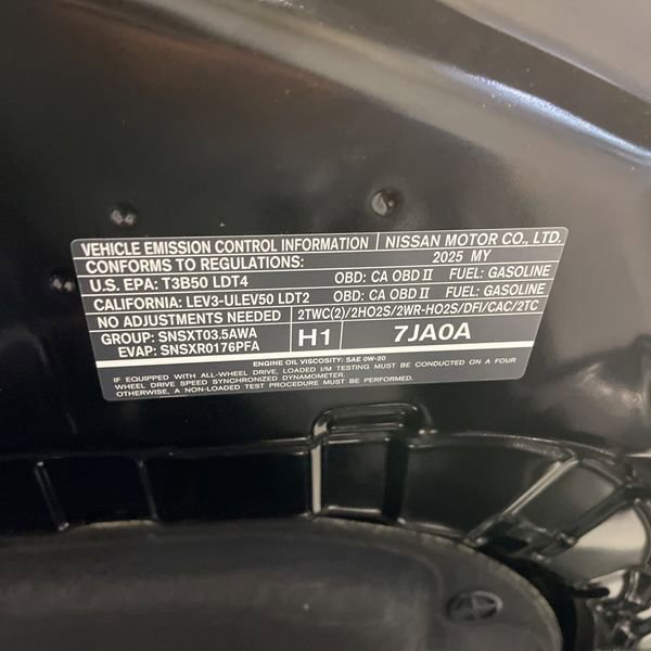 Used 2025 Nissan Armada Platinum image 36