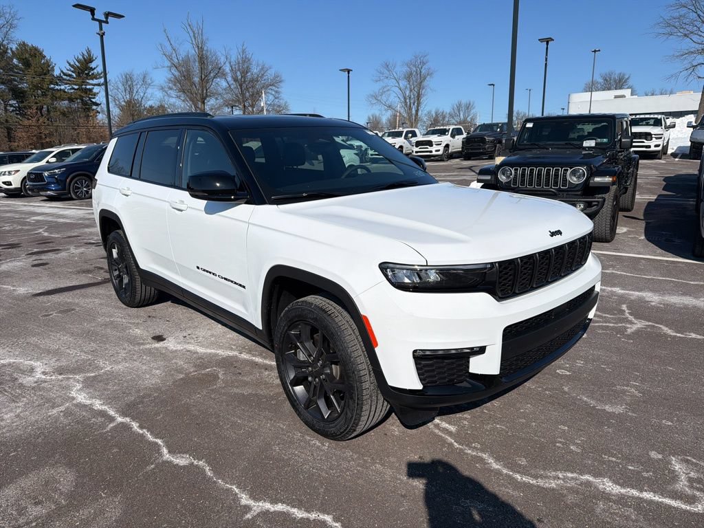 New 2025 Jeep Grand Cherokee L Limited AWD/4WD image 2
