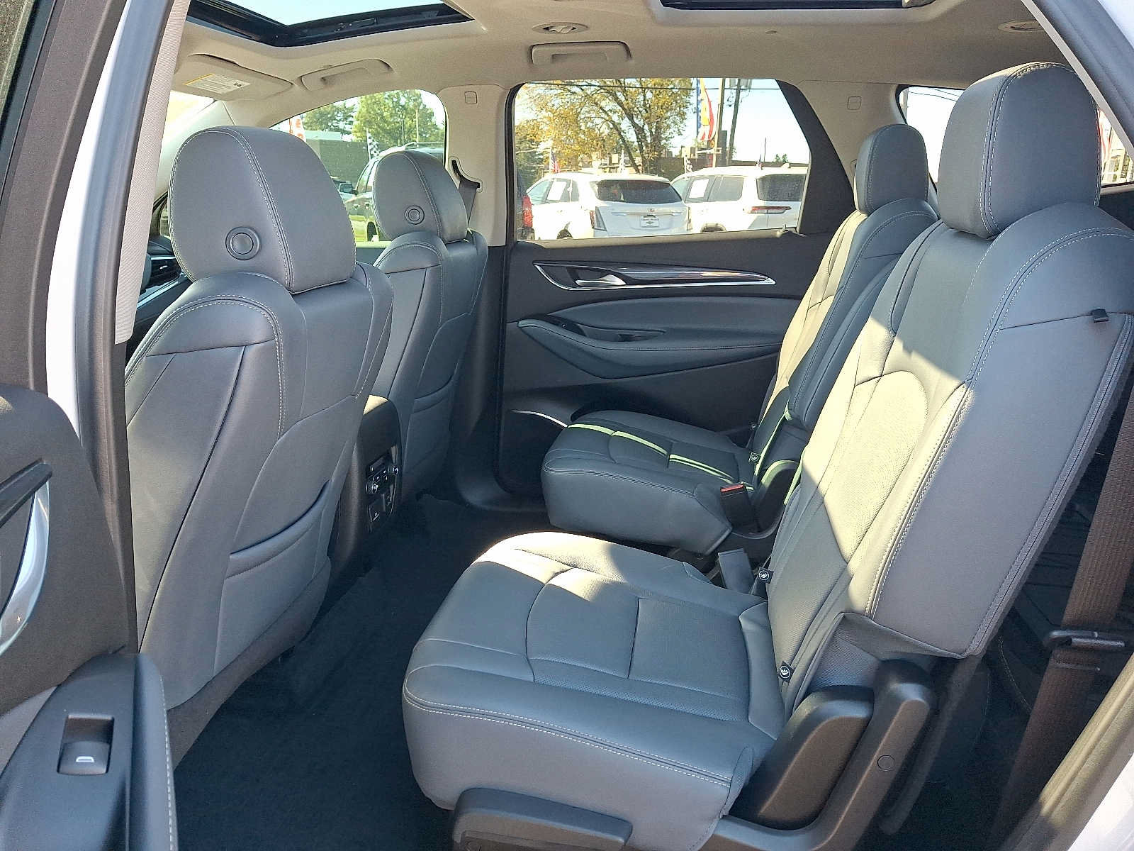 Used 2021 Buick Enclave Premium w/ Experience Buick Package AWD/4WD image 10