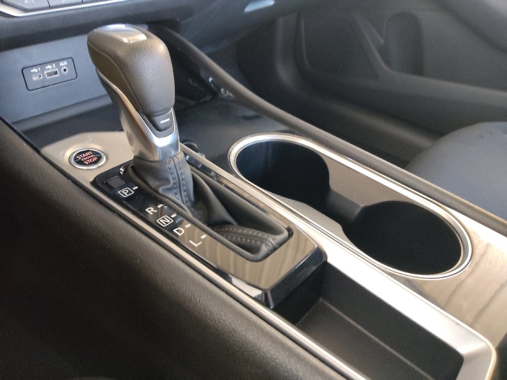 Used 2024 Nissan Altima 2.5 SV FWD image 26