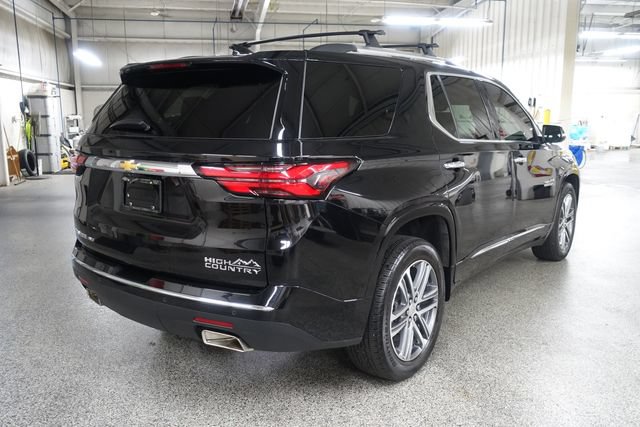 Used 2023 Chevrolet Traverse High Country w/ LPO, Floor Liner Package AWD/4WD image 7