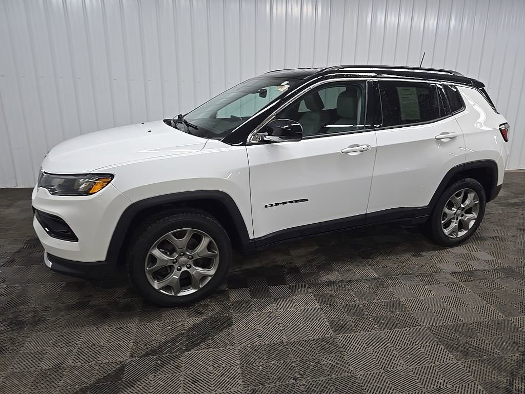 Used 2022 Jeep Compass Limited image 6