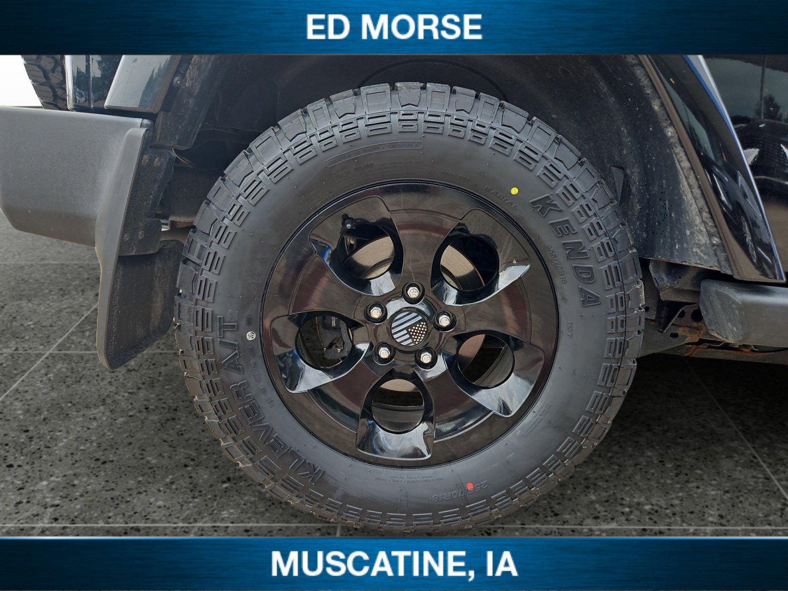 Used 2016 Jeep Wrangler Sahara w/ Dual Top Group AWD/4WD image 11