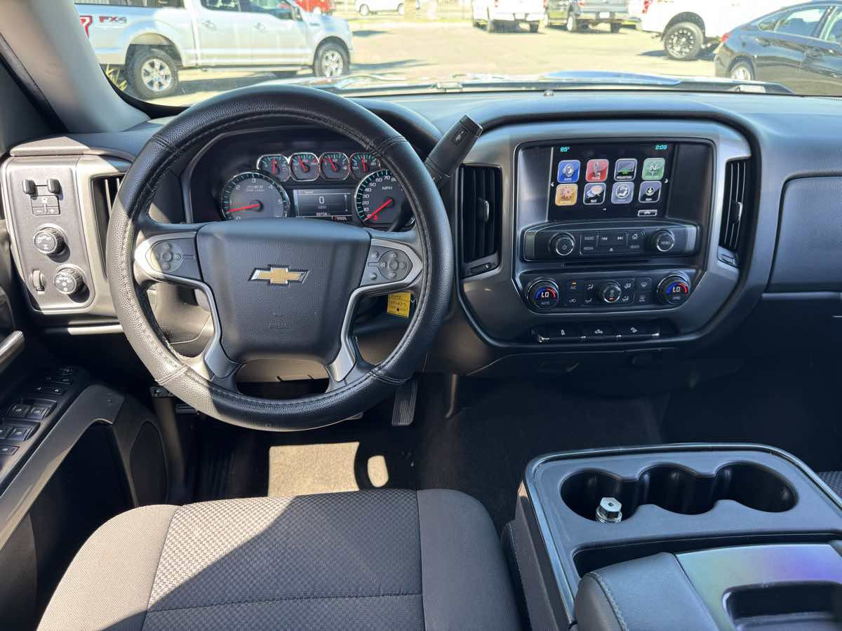 Used 2018 Chevrolet Silverado 1500 LT w/ All Star Edition image 27