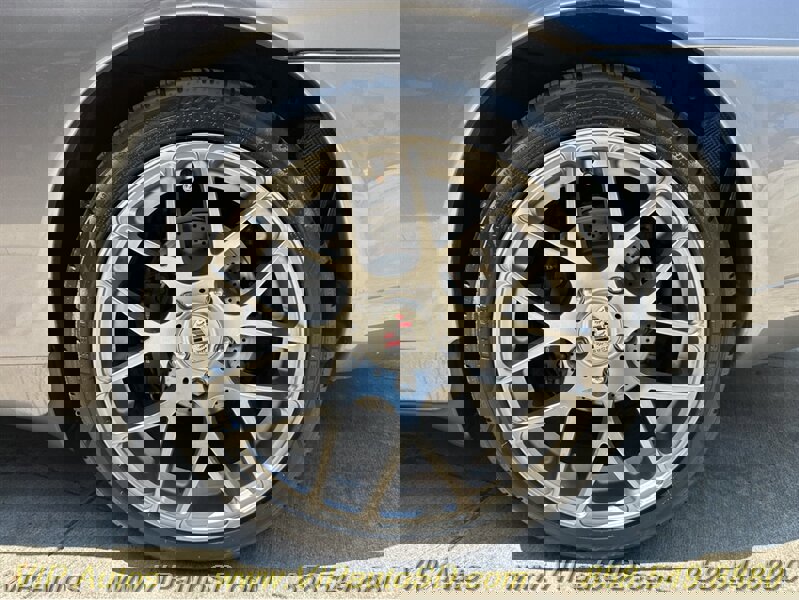 Used 2001 Porsche 911 Carrera 4 image 15