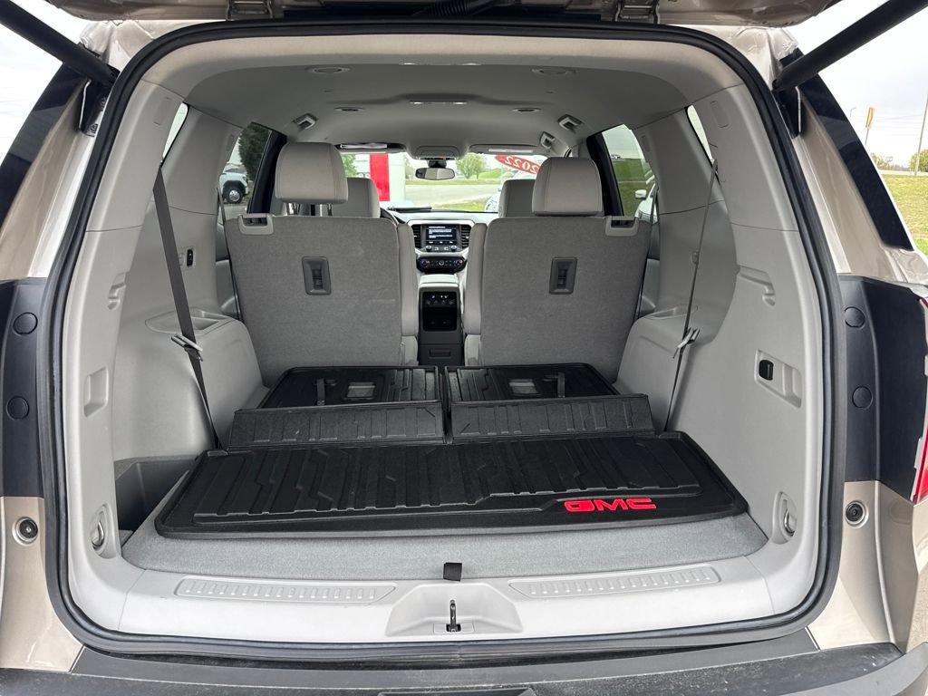 Used 2022 GMC Acadia SLE w/ Driver Convenience Package image 6