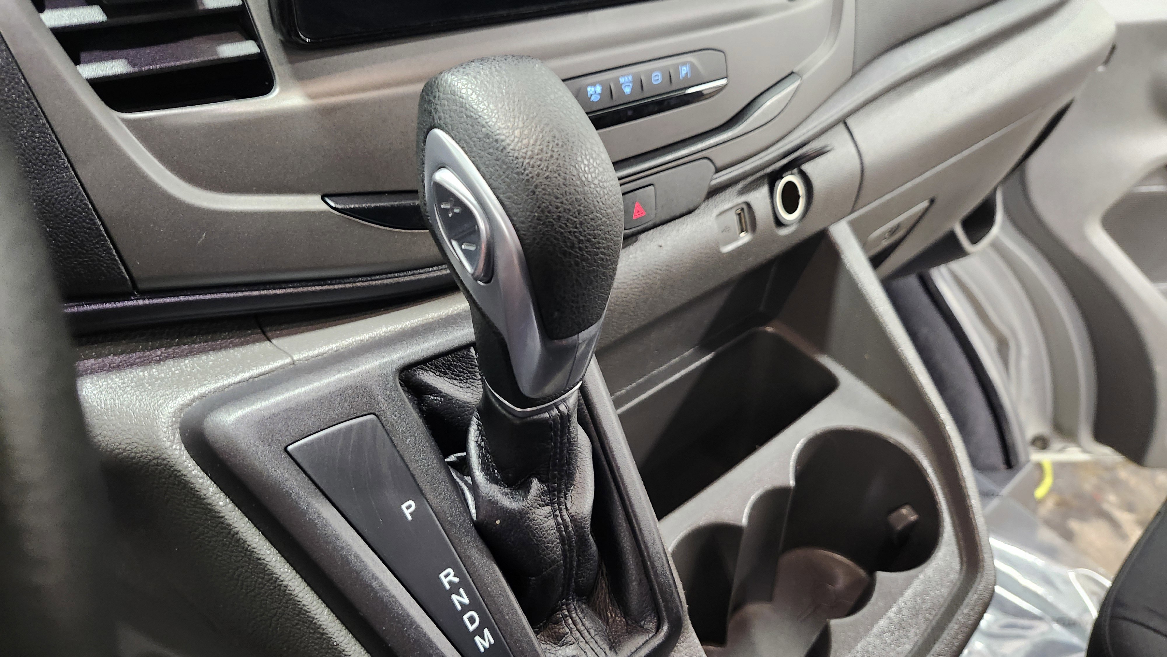 Used 2022 Ford Transit 350 XLT image 33