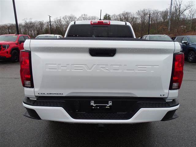 Used 2024 Chevrolet Colorado LT w/ LT Convenience Package image 4