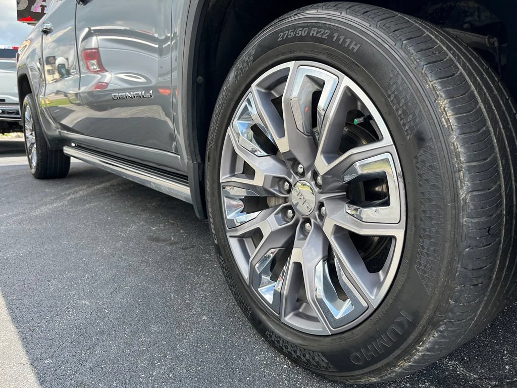 Used 2023 GMC Sierra 1500 Denali w/ Denali Reserve Package AWD/4WD image 14