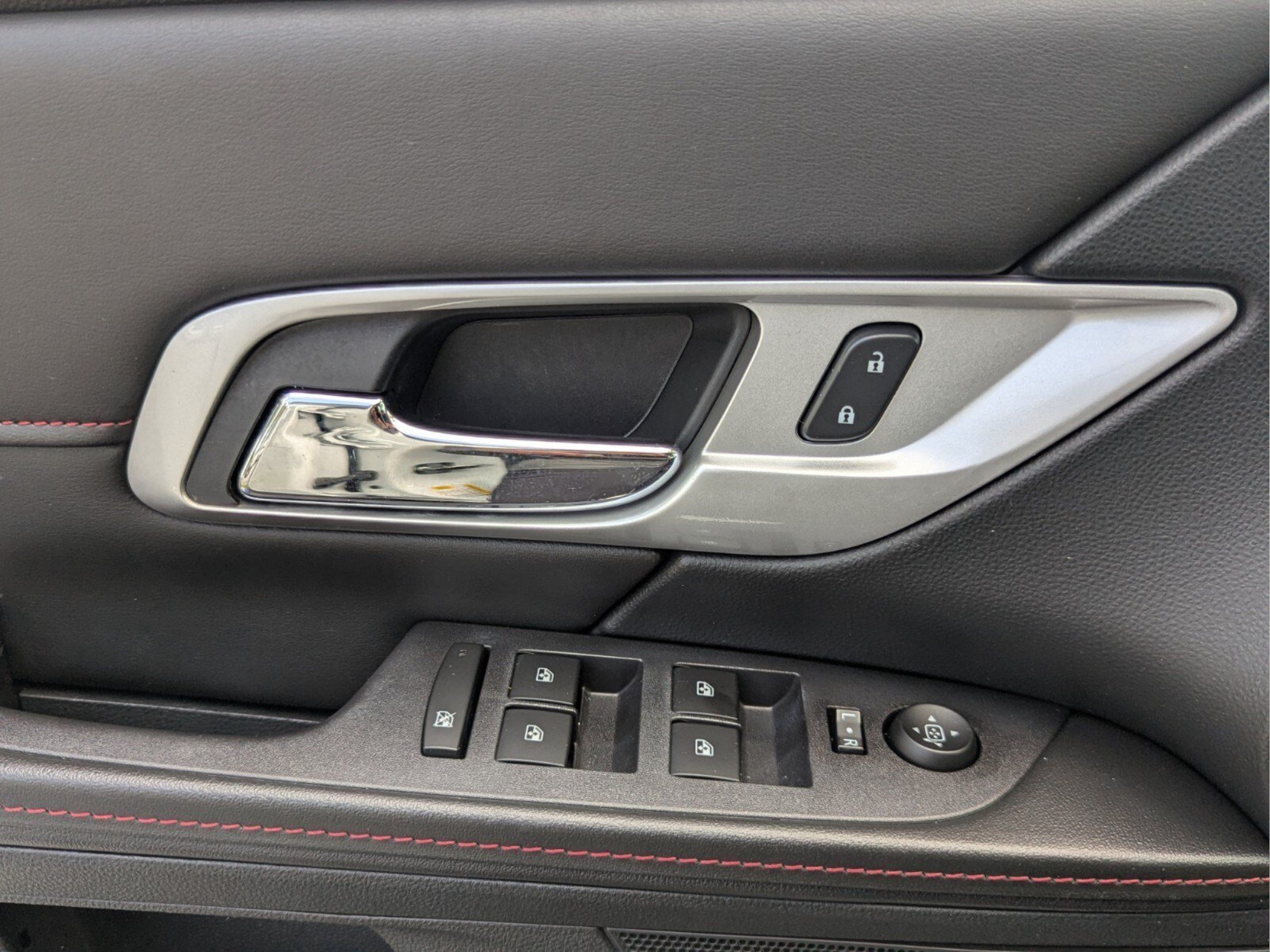 Used 2015 GMC Terrain SLT FWD image 13