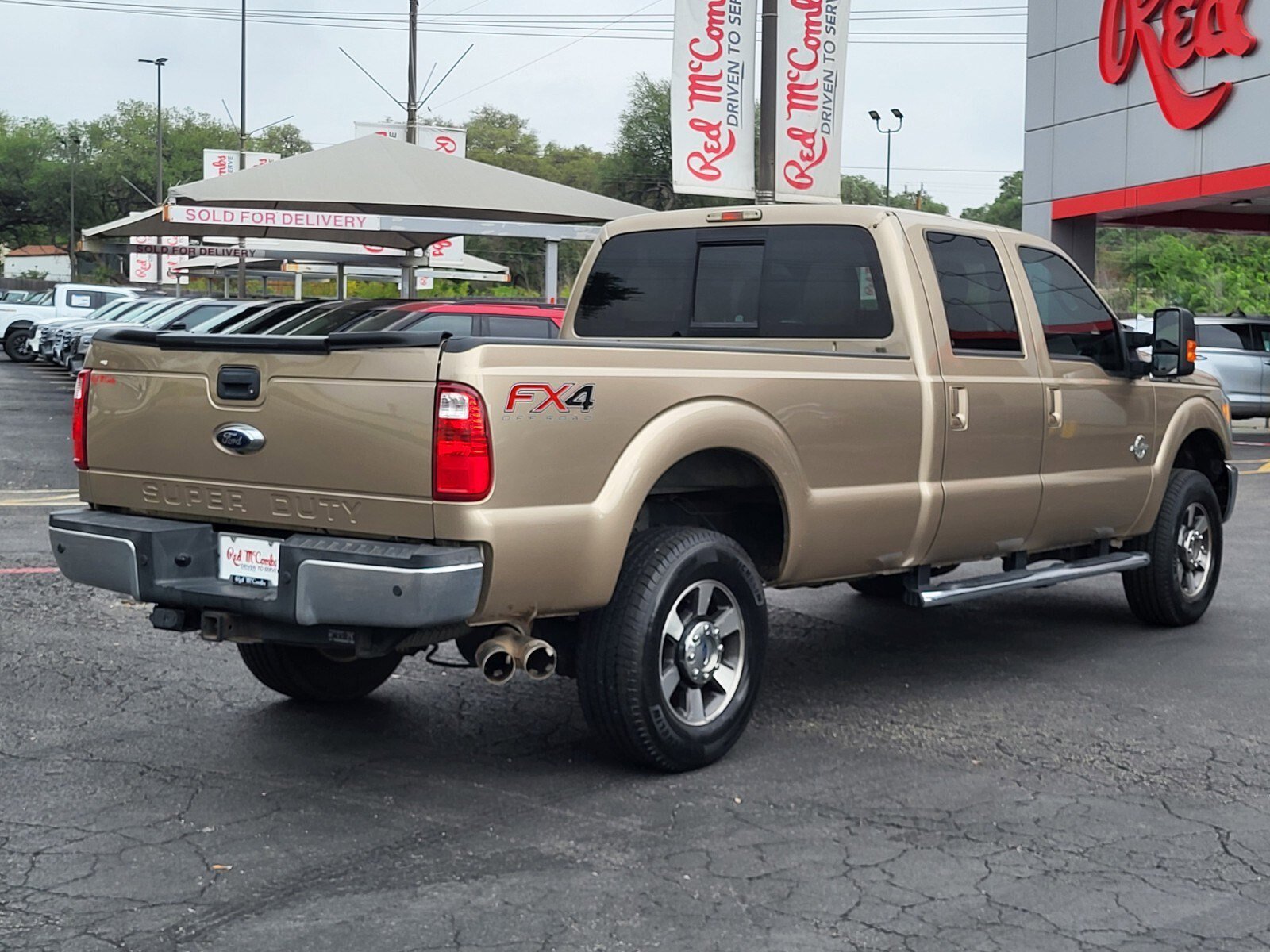 Used 2014 Ford F350 Lariat w/ Lariat Interior Package AWD/4WD image 4