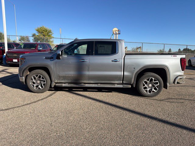 Used 2025 GMC Sierra 1500 SLT w/ SLT Premium Plus Package AWD/4WD image 5