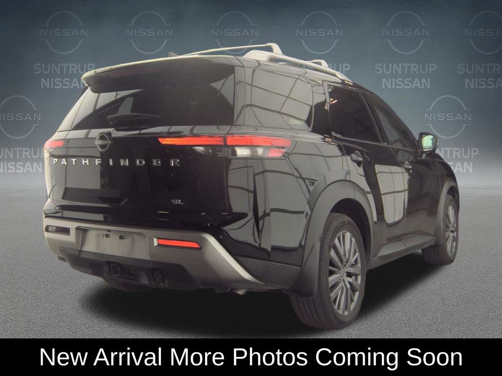 Used 2025 Nissan Pathfinder SL w/ SL Premium Package FWD image 3