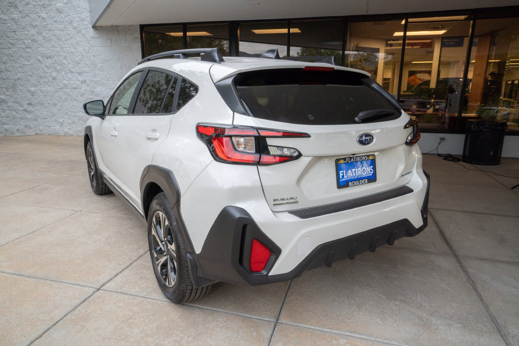 Used 2025 Subaru Crosstrek 2.5i Premium AWD/4WD image 5