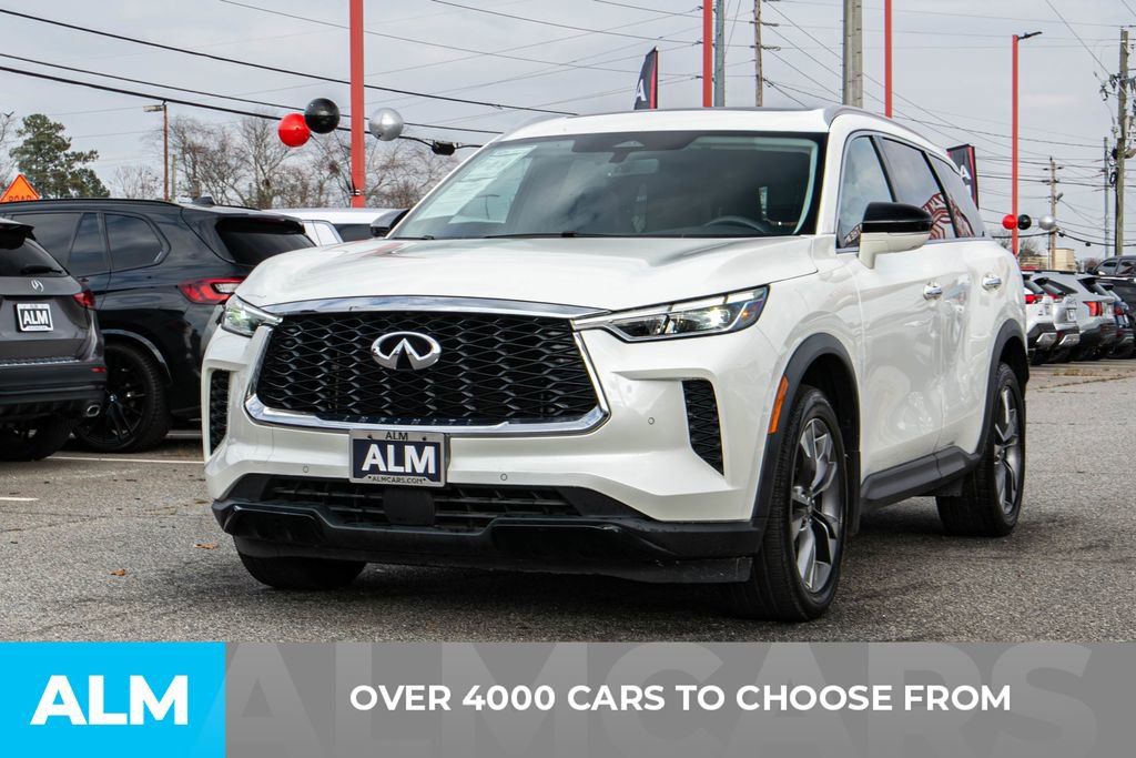 Used 2023 INFINITI QX60 Luxe w/ Cargo Package AWD/4WD image 2