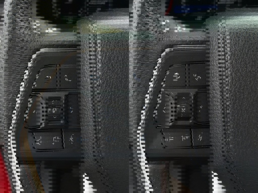 Used 2025 Toyota Tacoma TRD Off-Road image 17