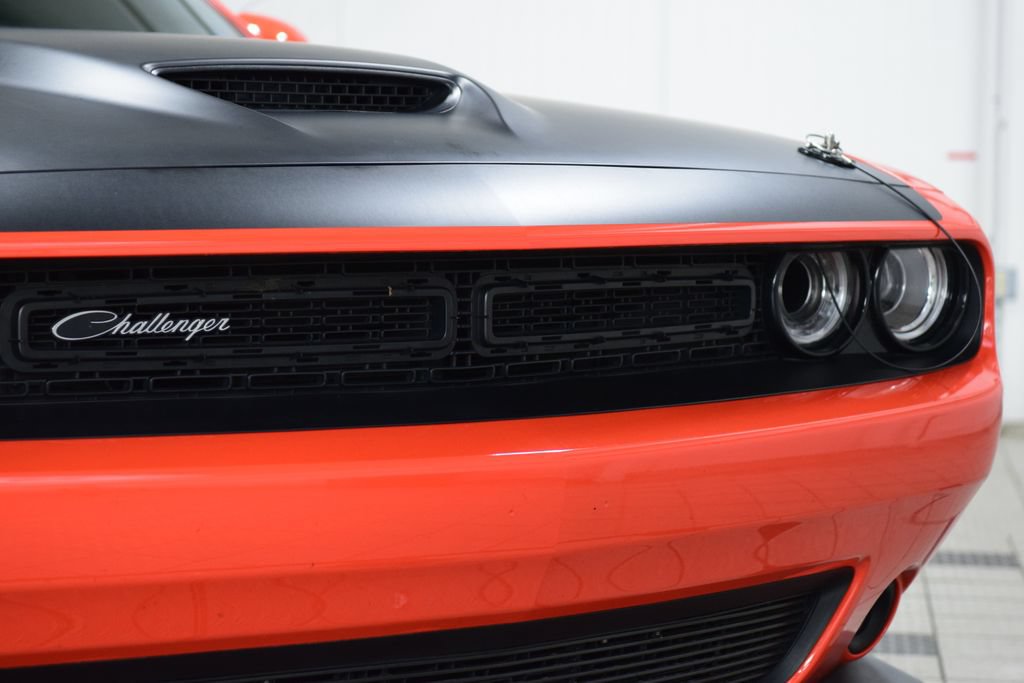Used 2019 Dodge Challenger R/T Scat Pack w/ T/A Package RWD image 11