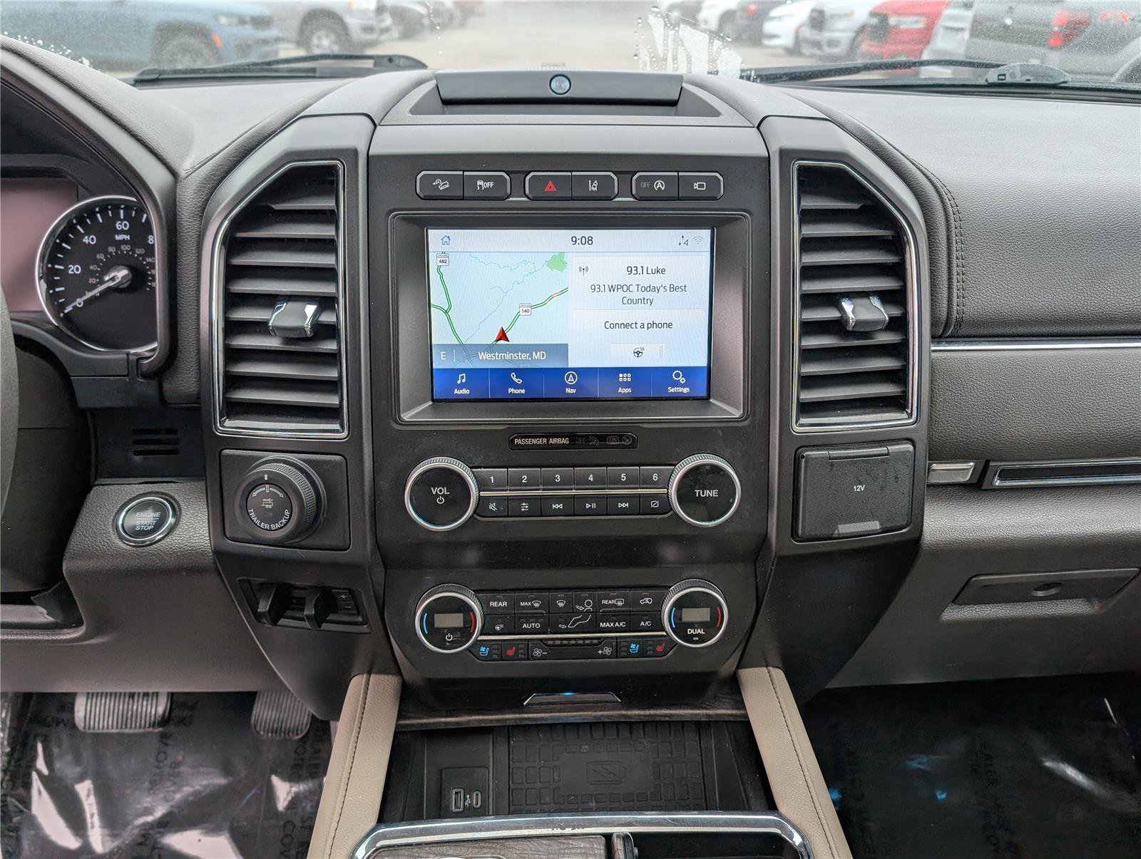 Used 2021 Ford Expedition Limited image 19