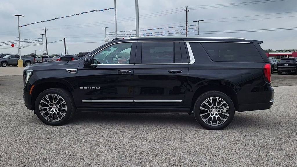 New 2026 GMC Yukon XL Denali w/ Sun & Power Step Package image 5
