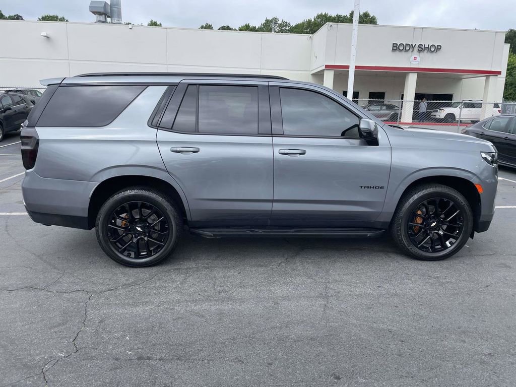 Used 2022 Chevrolet Tahoe RST w/ Luxury Package AWD/4WD image 12