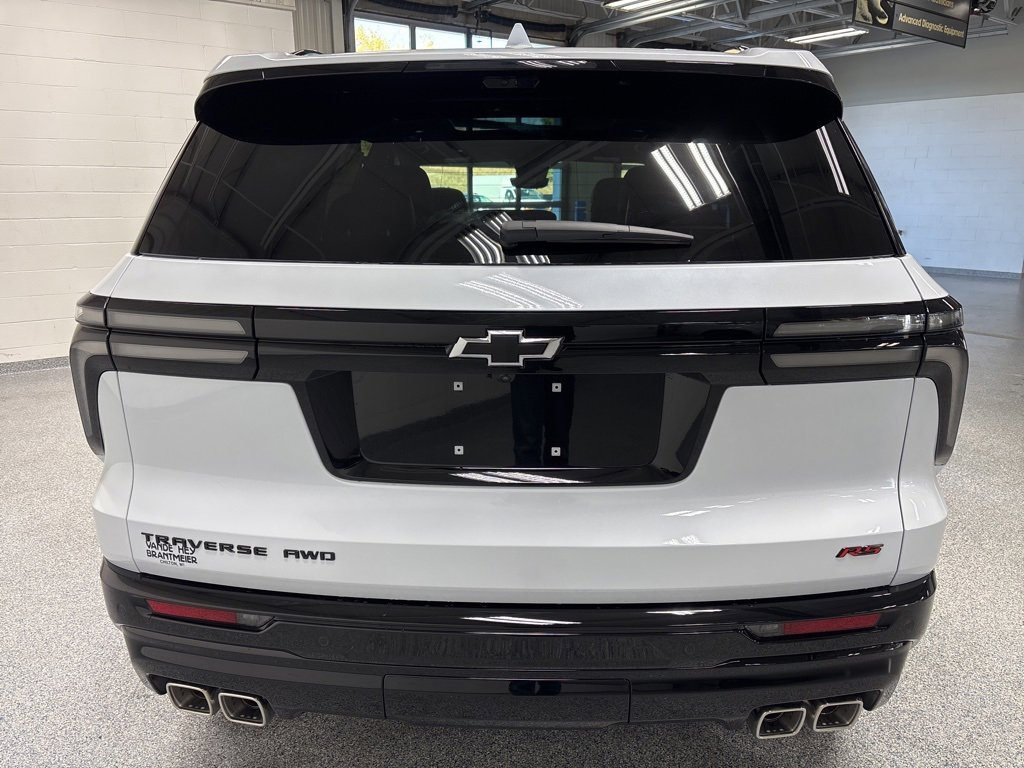 New 2026 Chevrolet Traverse RS image 6