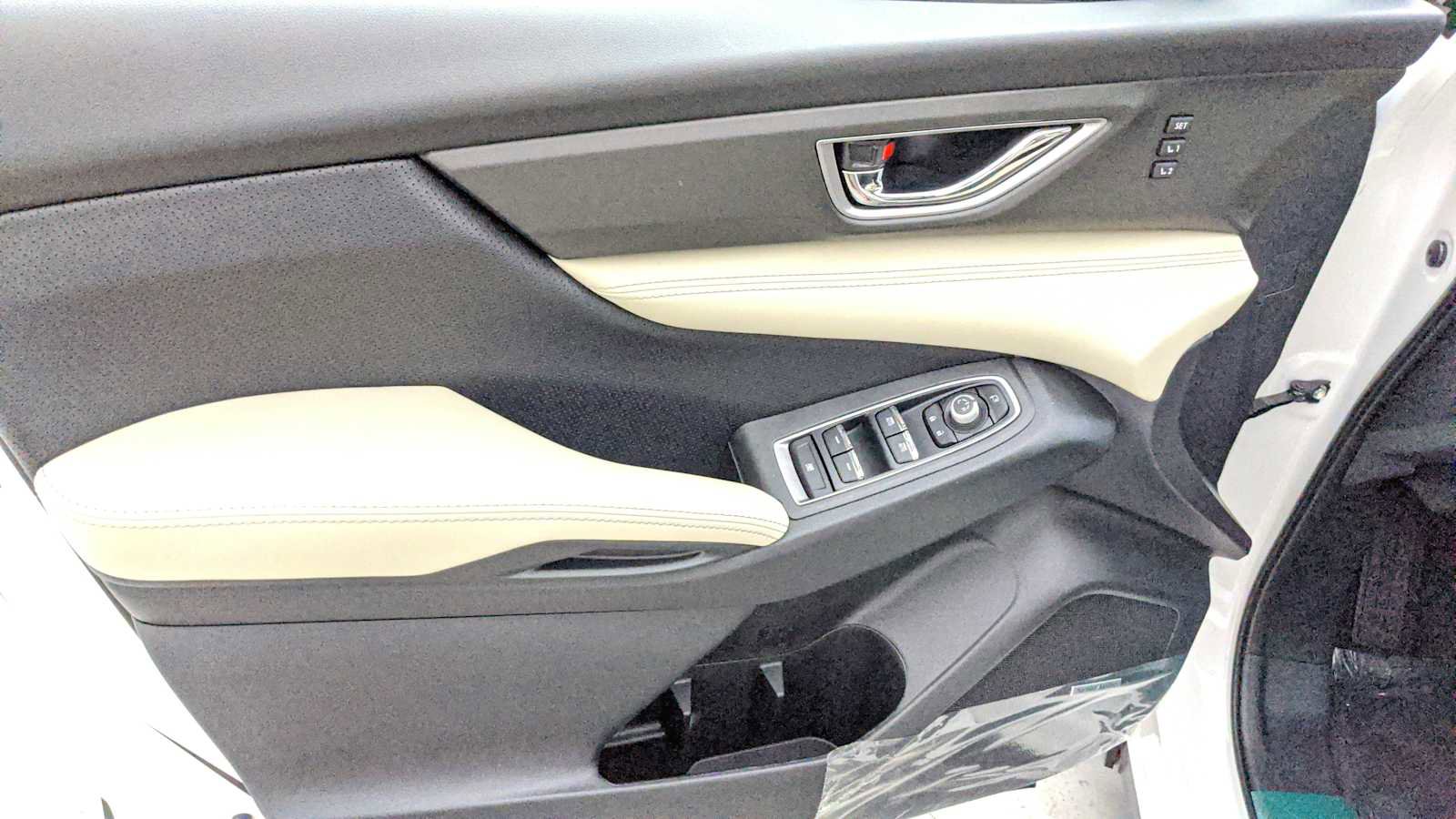 New 2025 Subaru Ascent Limited image 14