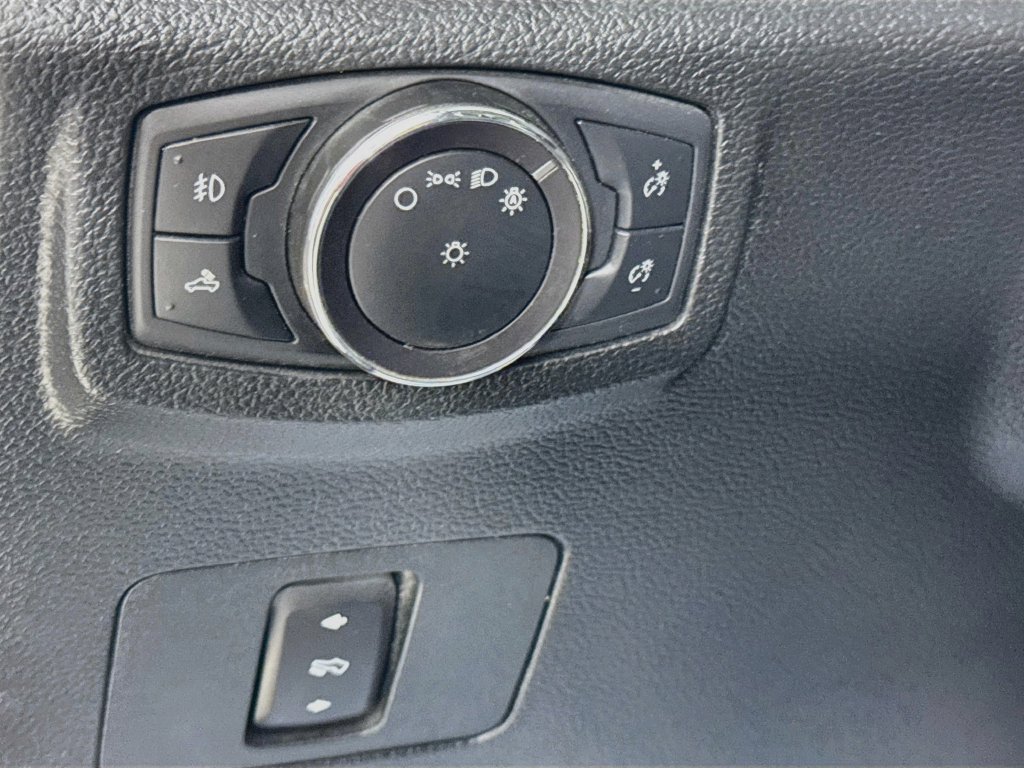 Used 2020 Ford F350 Lariat w/ FX4 Off-Road Package AWD/4WD image 12