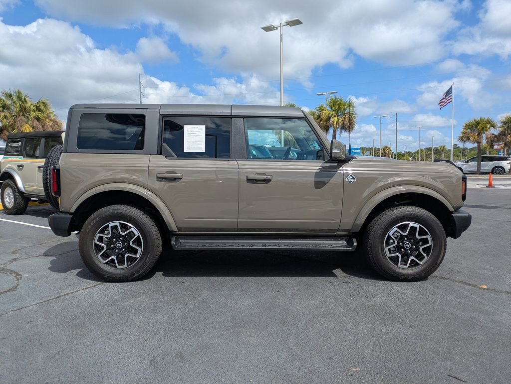 New 2025 Ford Bronco Outer Banks image 3