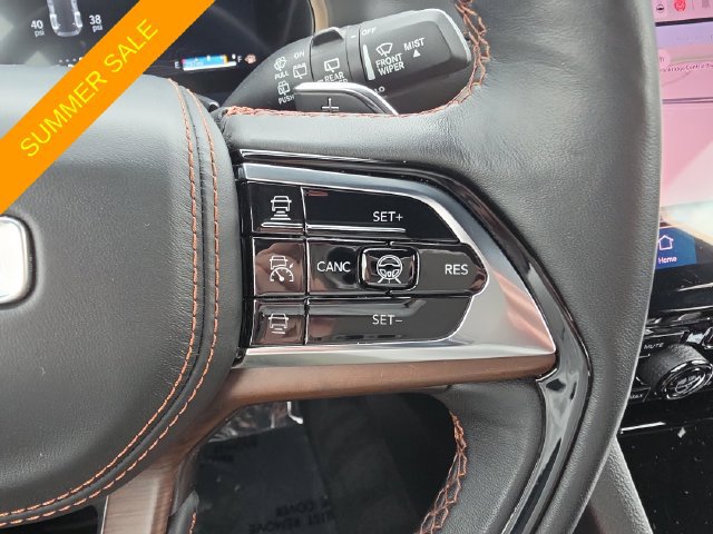 Certified 2025 Jeep Grand Cherokee Summit w/ Obsidian Package AWD/4WD image 25