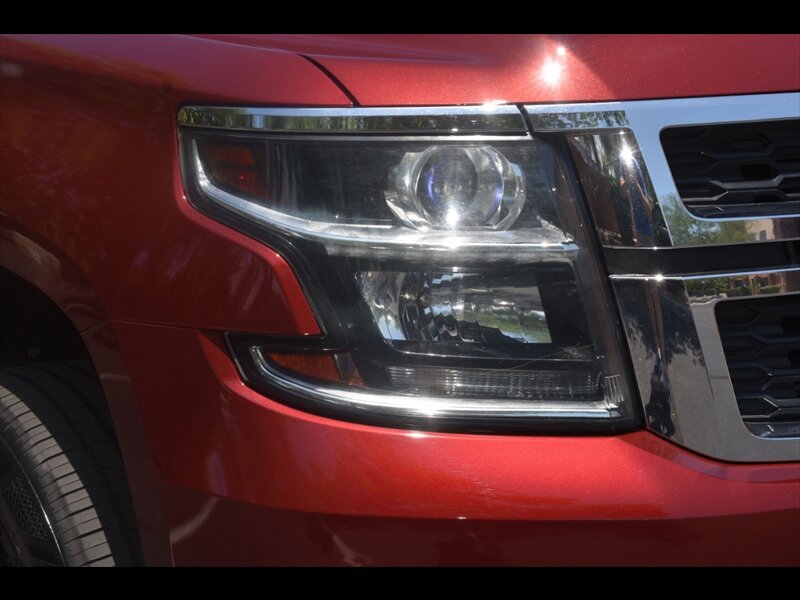 Used 2017 Chevrolet Suburban LS RWD image 46
