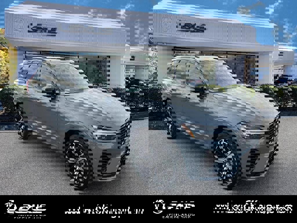 Used 2022 Volvo XC60 T8 R-Design w/ Advanced Package image 7