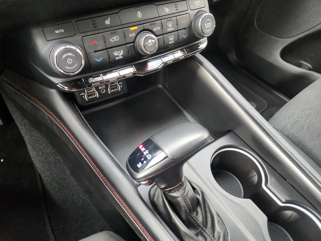 Used 2025 Dodge Durango GT RWD image 15
