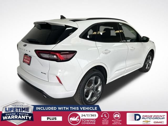 Used 2023 Ford Escape ST-Line AWD/4WD image 3