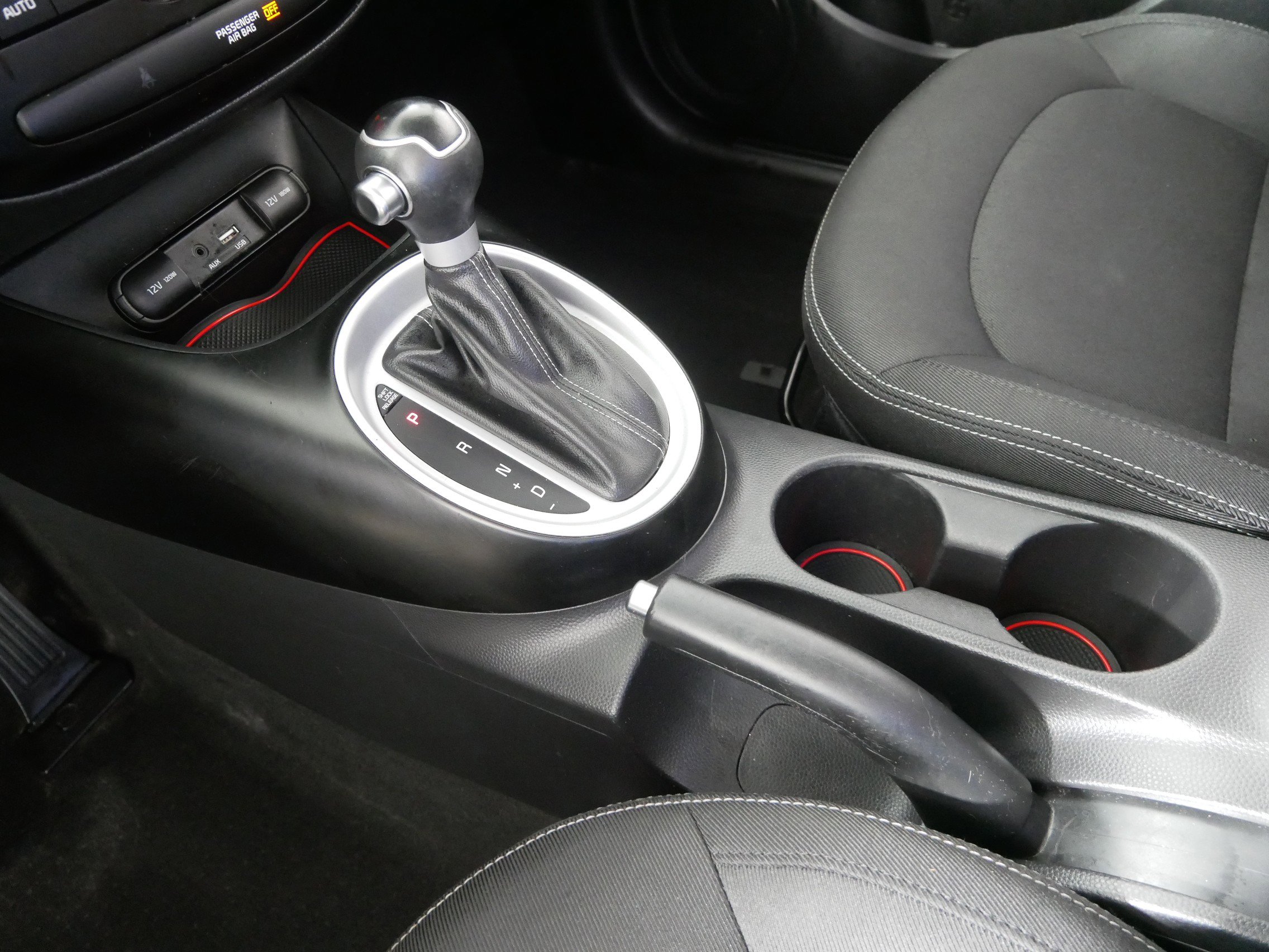 Used 2017 Kia Soul + image 24