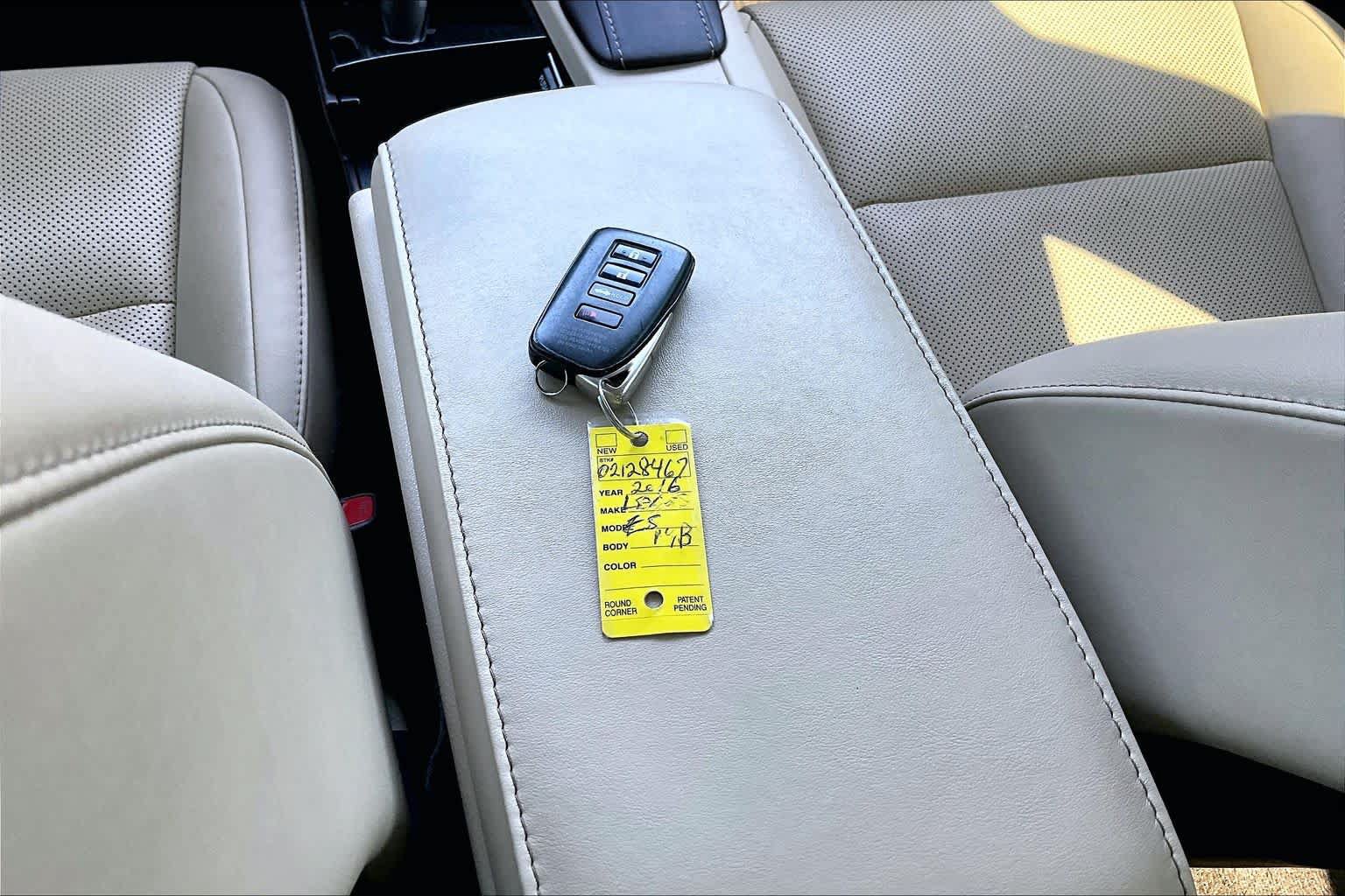 Used 2016 Lexus ES 300h w/ Navigation System Package FWD image 14