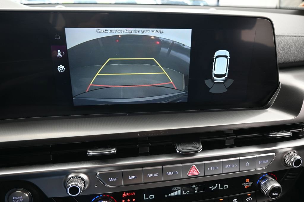 Used 2024 Kia Telluride LX FWD image 19