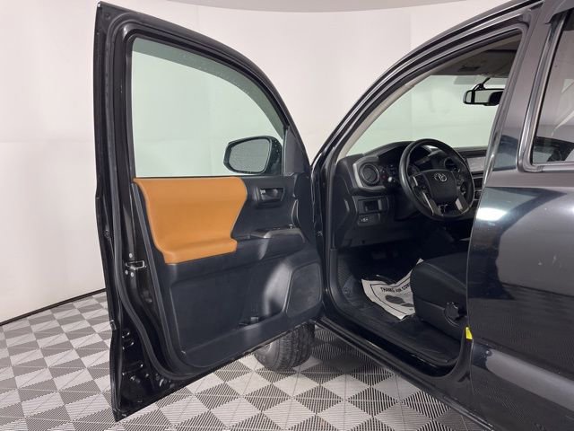 Used 2017 Toyota Tacoma SR5 image 16