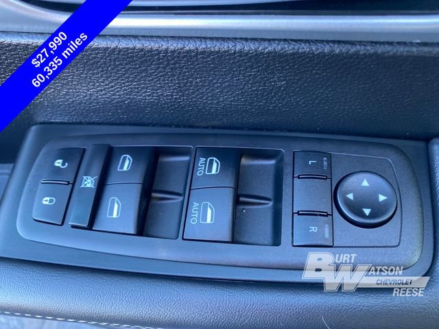 Used 2023 Chrysler Pacifica Touring-L w/ S Appearance Package image 11