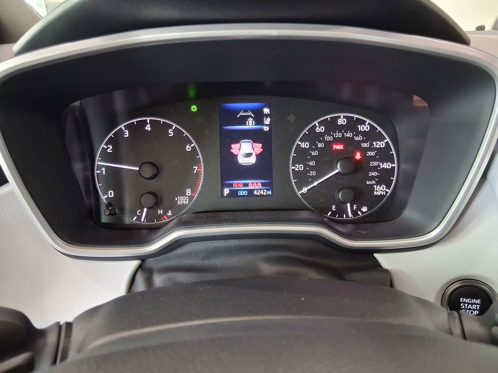 Used 2025 Toyota Corolla SE w/ SE Package image 18