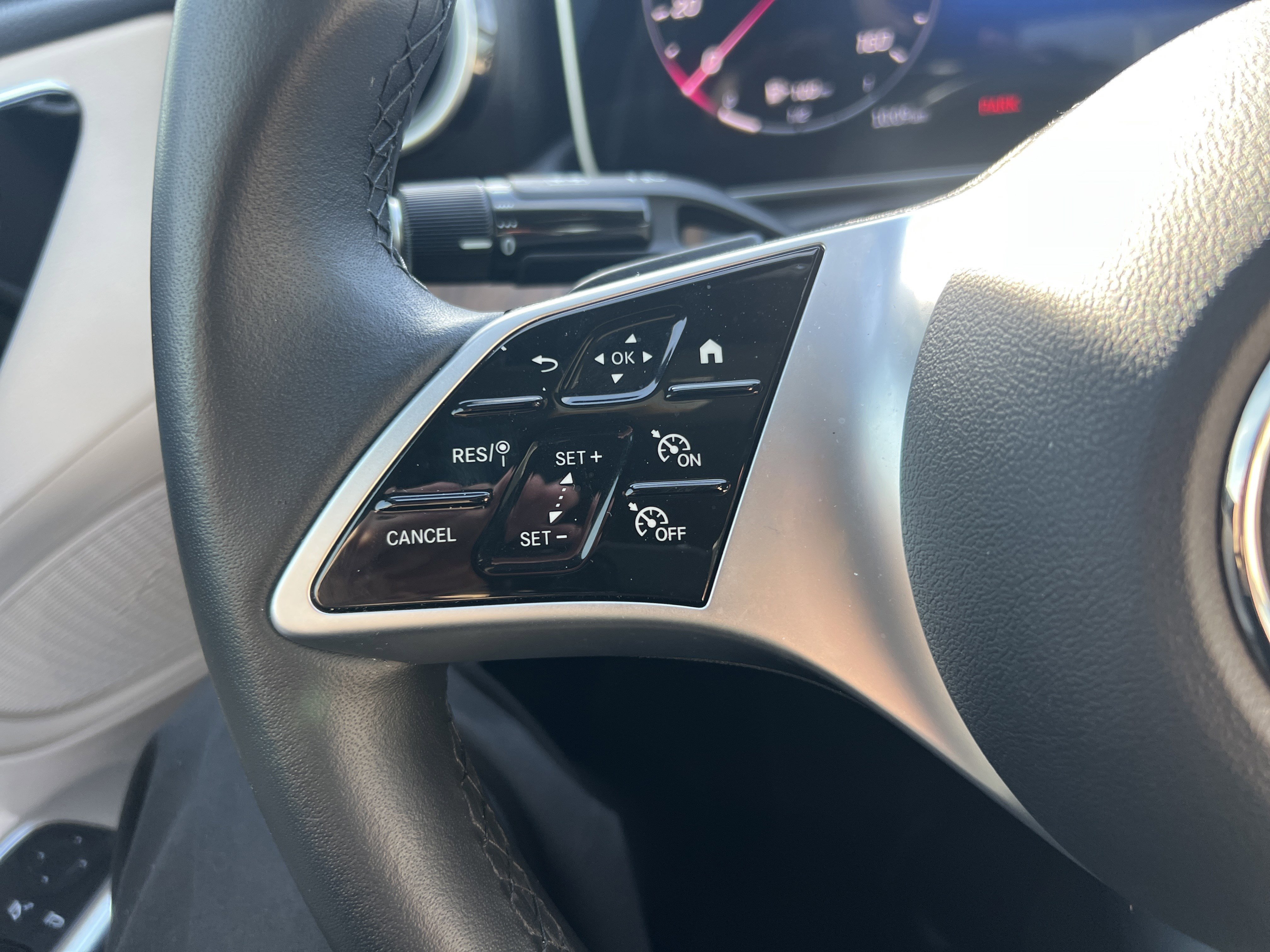 Certified 2025 Mercedes-Benz C 300 4MATIC Sedan image 19