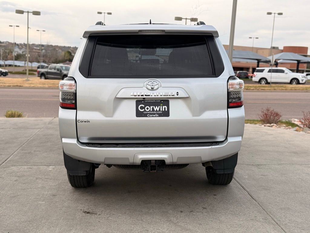 Used 2024 Toyota 4Runner SR5 AWD/4WD image 7