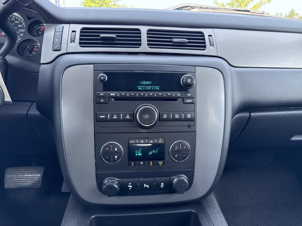Used 2013 Chevrolet Silverado 1500 LTZ w/ LTZ Plus Package AWD/4WD image 20