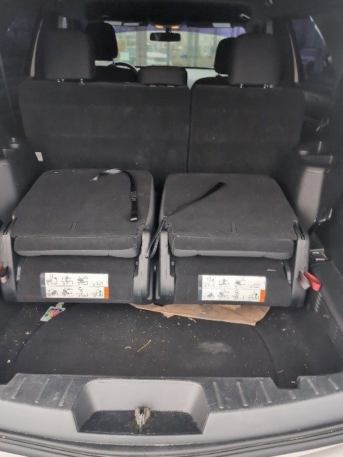 Used 2018 Ford Explorer XLT w/ Equipment Group 201A image 12